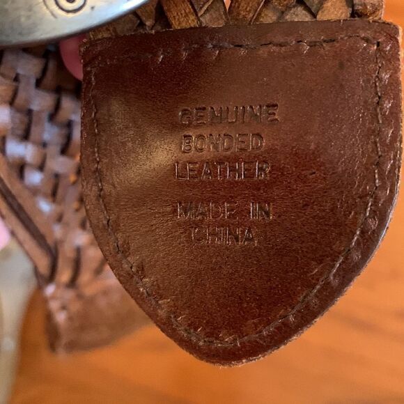 New York & Company size small Genuine bonded leather belt - Picture 4 of 7